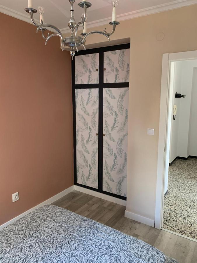 Apt Sueiras Burela Luaran gambar