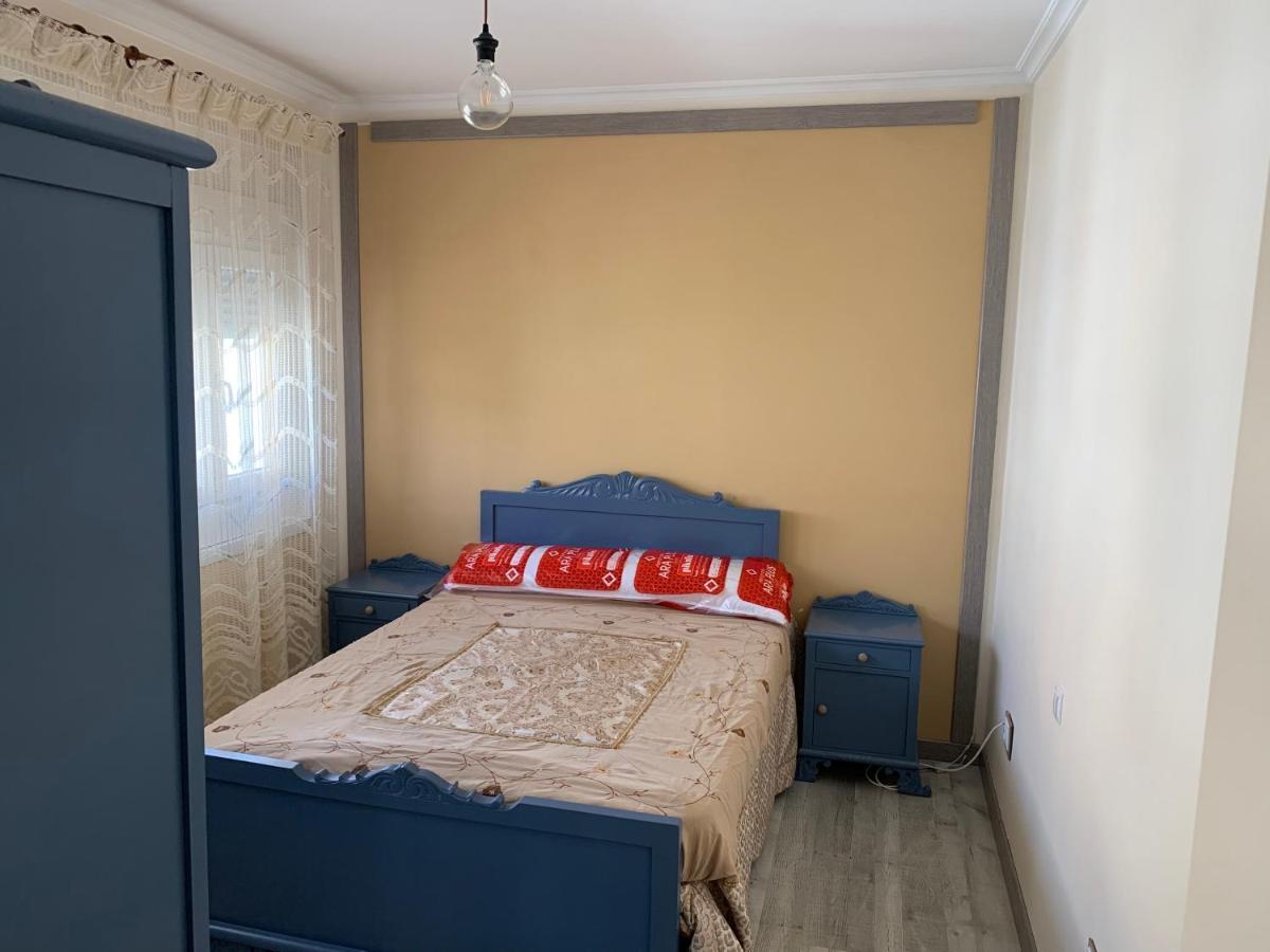 Apt Sueiras Burela Luaran gambar