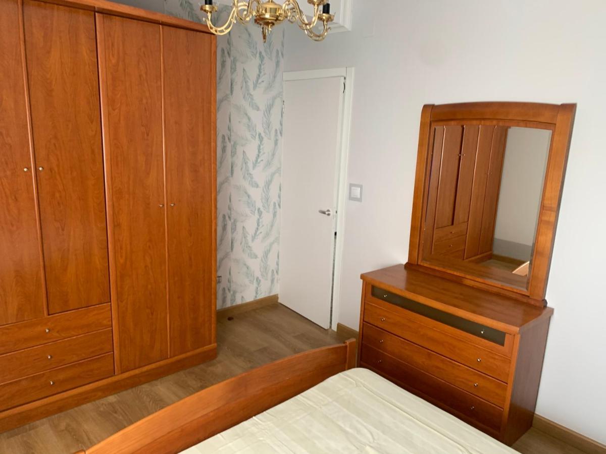 Apt Sueiras Burela Luaran gambar