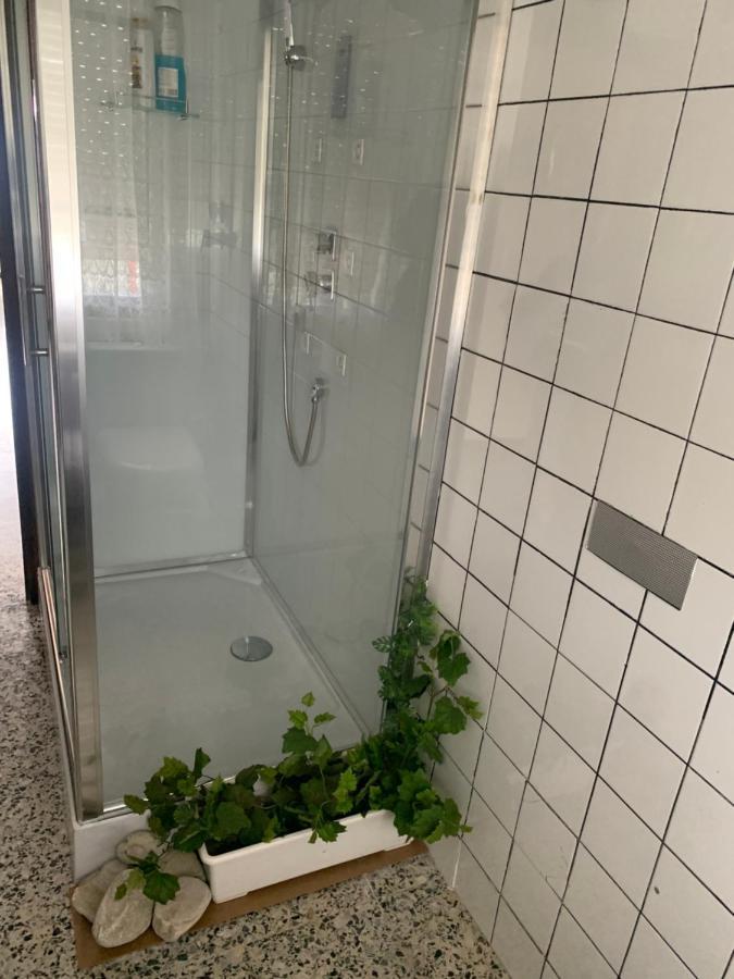 Apt Sueiras Burela Luaran gambar